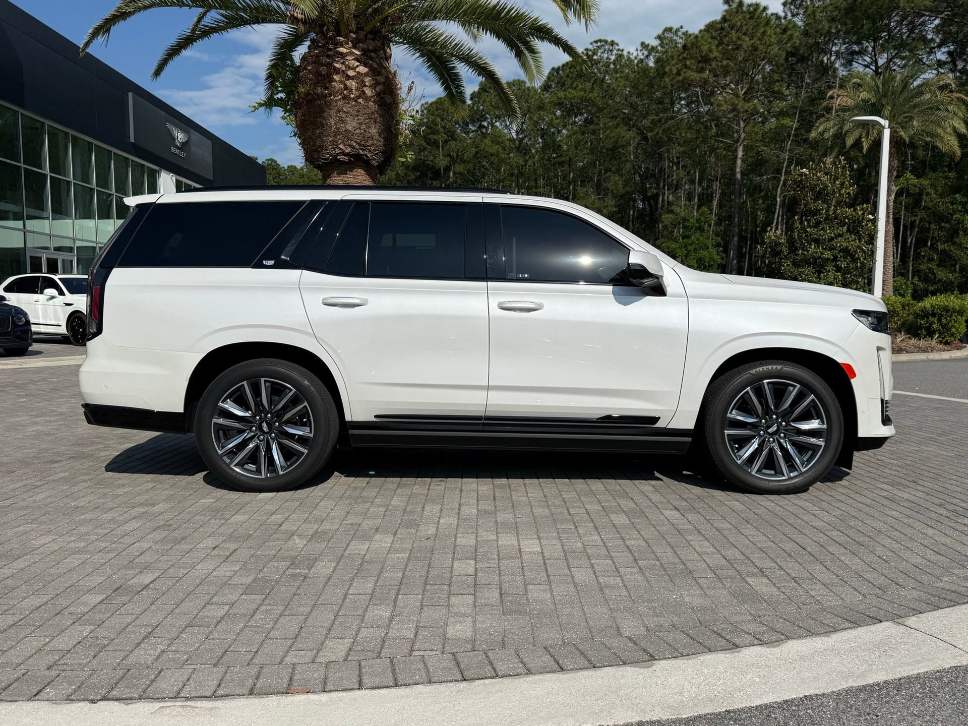 Used 2023 Cadillac Escalade Sport Platinum RWD image 8