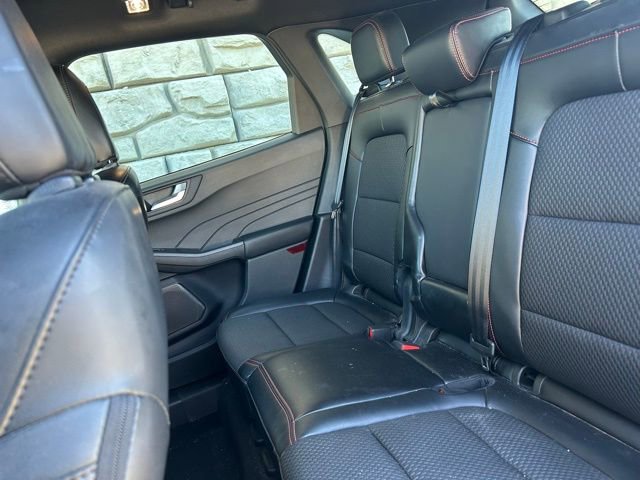 Used 2023 Ford Escape ST-Line w/ Tech Pack #1 image 9