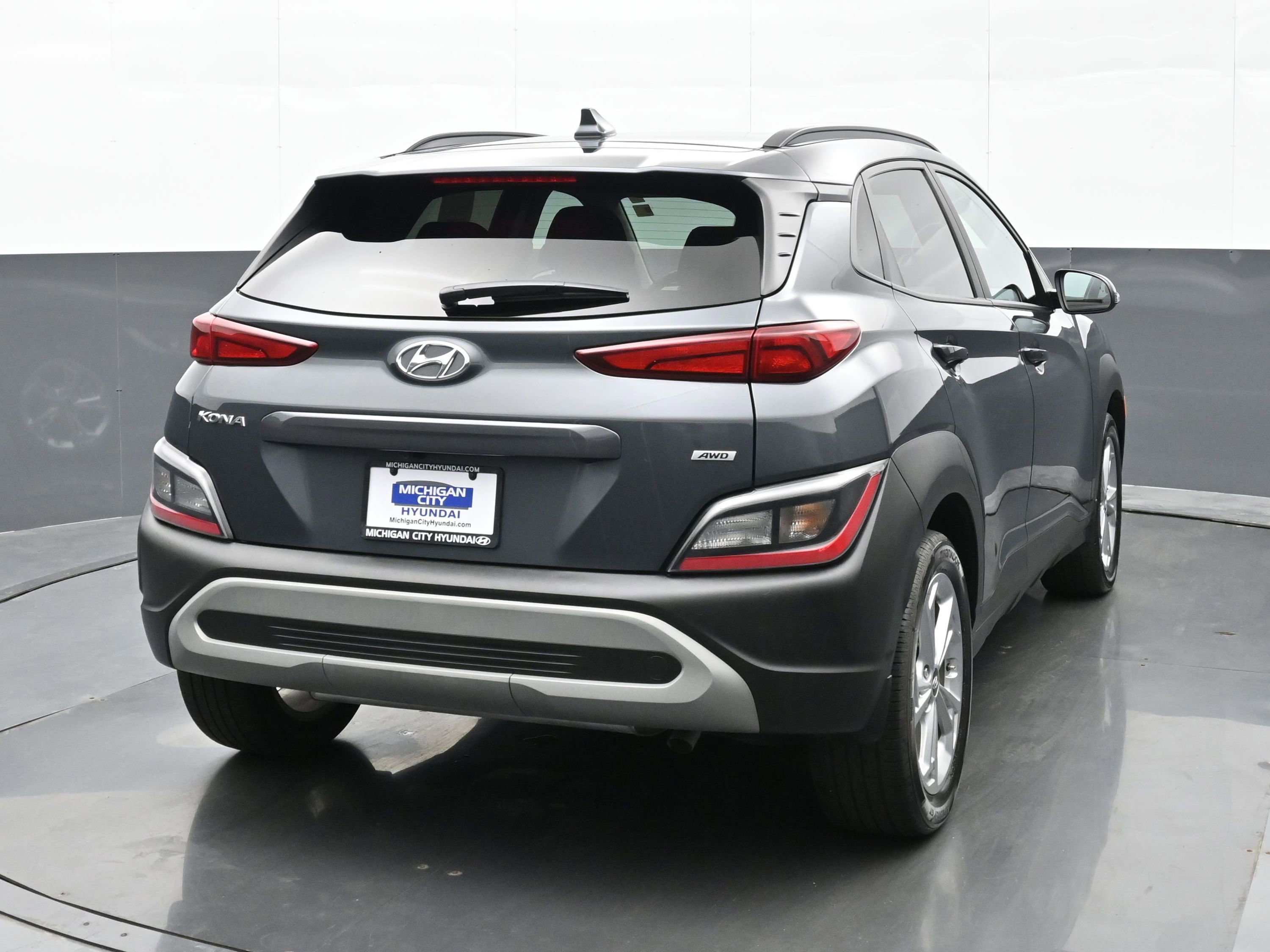 Used 2022 Hyundai Kona SEL image 4
