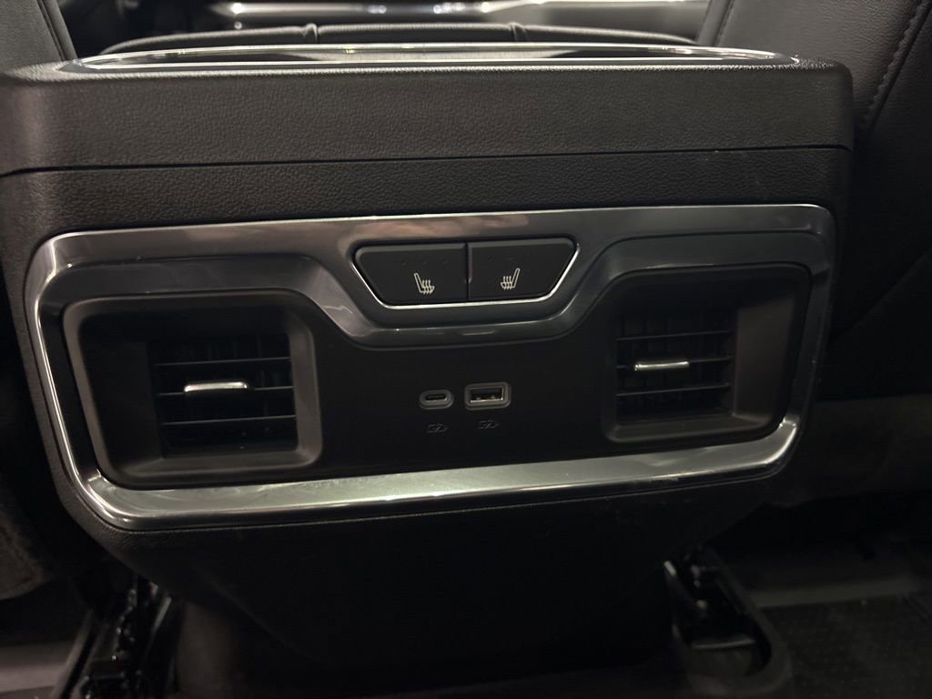 Used 2024 Chevrolet Silverado 2500 LTZ w/ LTZ Convenience Package image 33