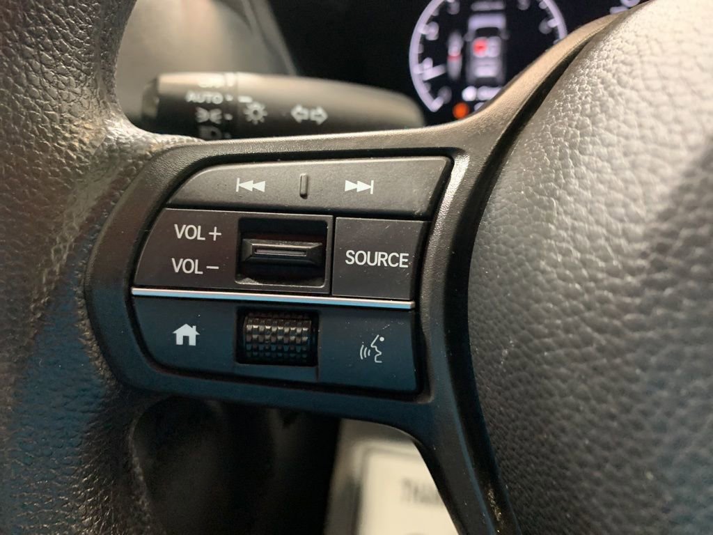 Used 2025 Honda HR-V LX image 28