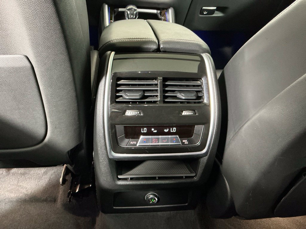 Used 2021 BMW X6 xDrive40i w/ M Sport Package AWD/4WD image 30