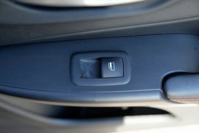 Used 2019 Jeep Cherokee Trailhawk w/ Cold Weather Group image 38