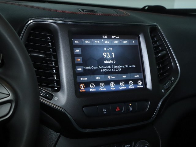 Used 2022 Jeep Cherokee Trailhawk w/ Comfort/Convenience Group AWD/4WD image 24