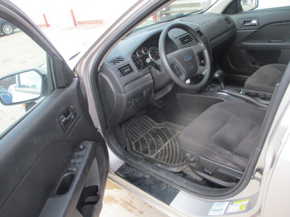 Used 2007 Ford Fusion SE image 9