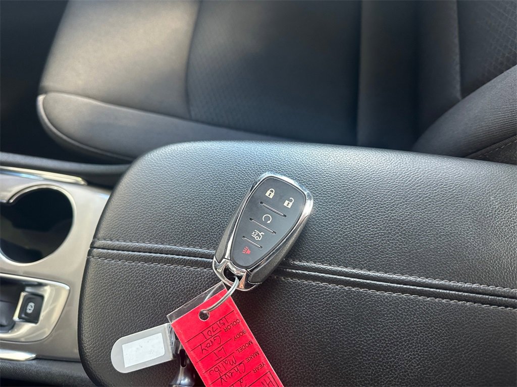 Used 2024 Chevrolet Malibu LT image 31