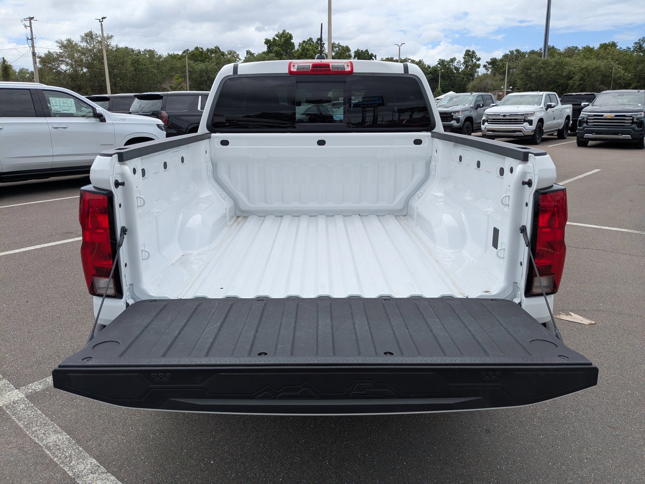 Used 2024 Chevrolet Colorado W/T w/ LPO, Dark Essentials Package image 12