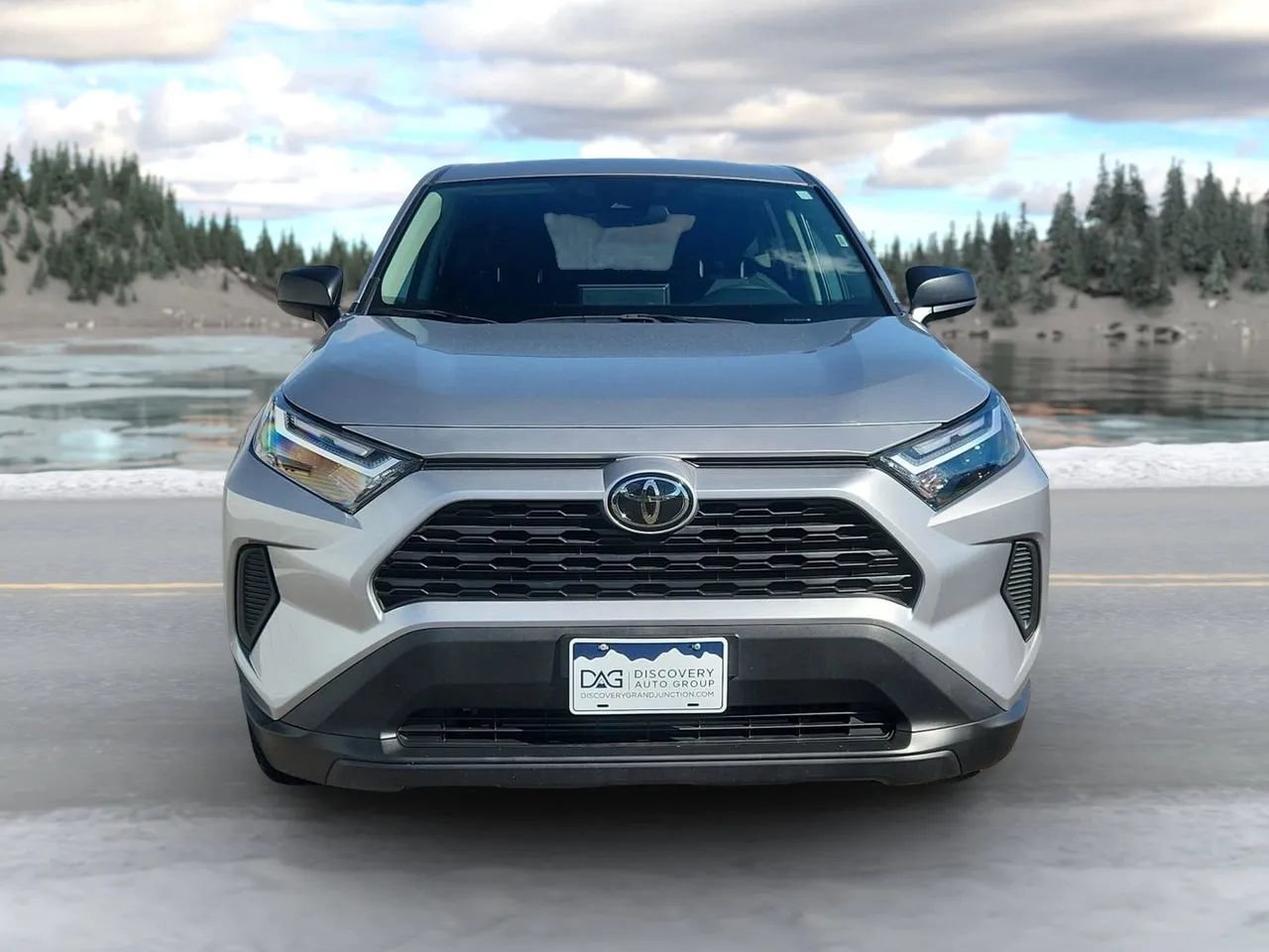 Used 2024 Toyota RAV4 LE image 2