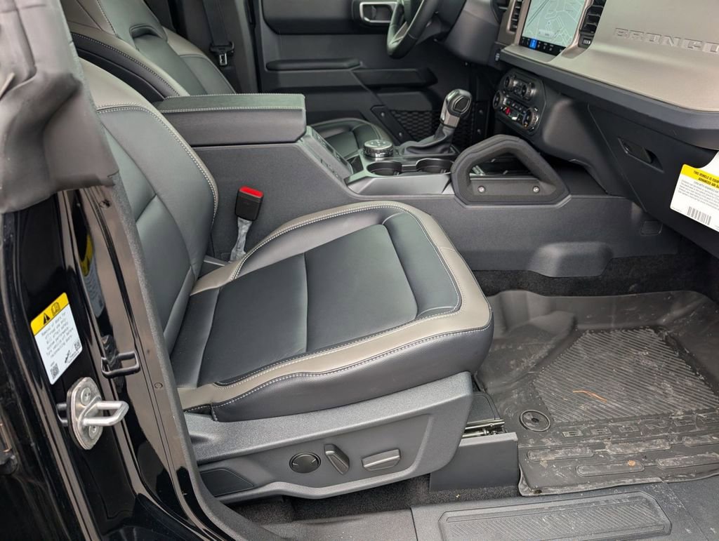 New 2025 Ford Bronco Outer Banks w/ Sasquatch Package image 46