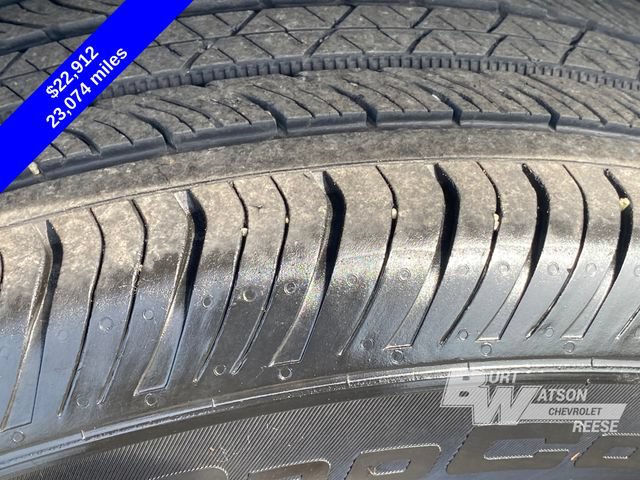 Used 2025 Chevrolet TrailBlazer LT w/ LT Cold Weather Package AWD/4WD image 17