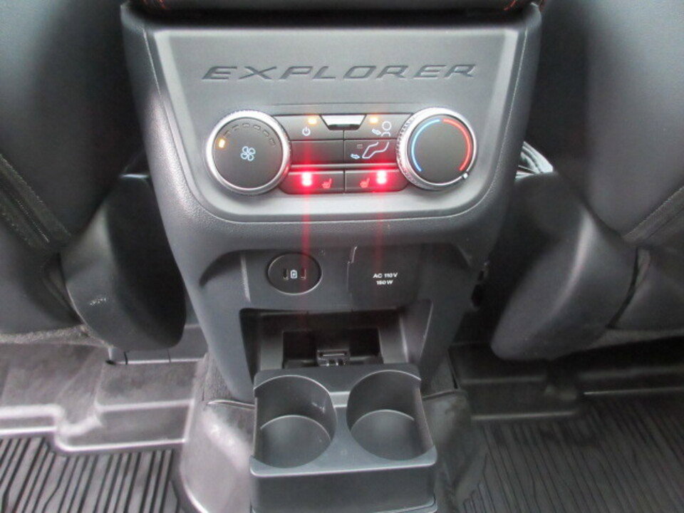 Used 2025 Ford Explorer ST-Line w/ Premium Package image 39