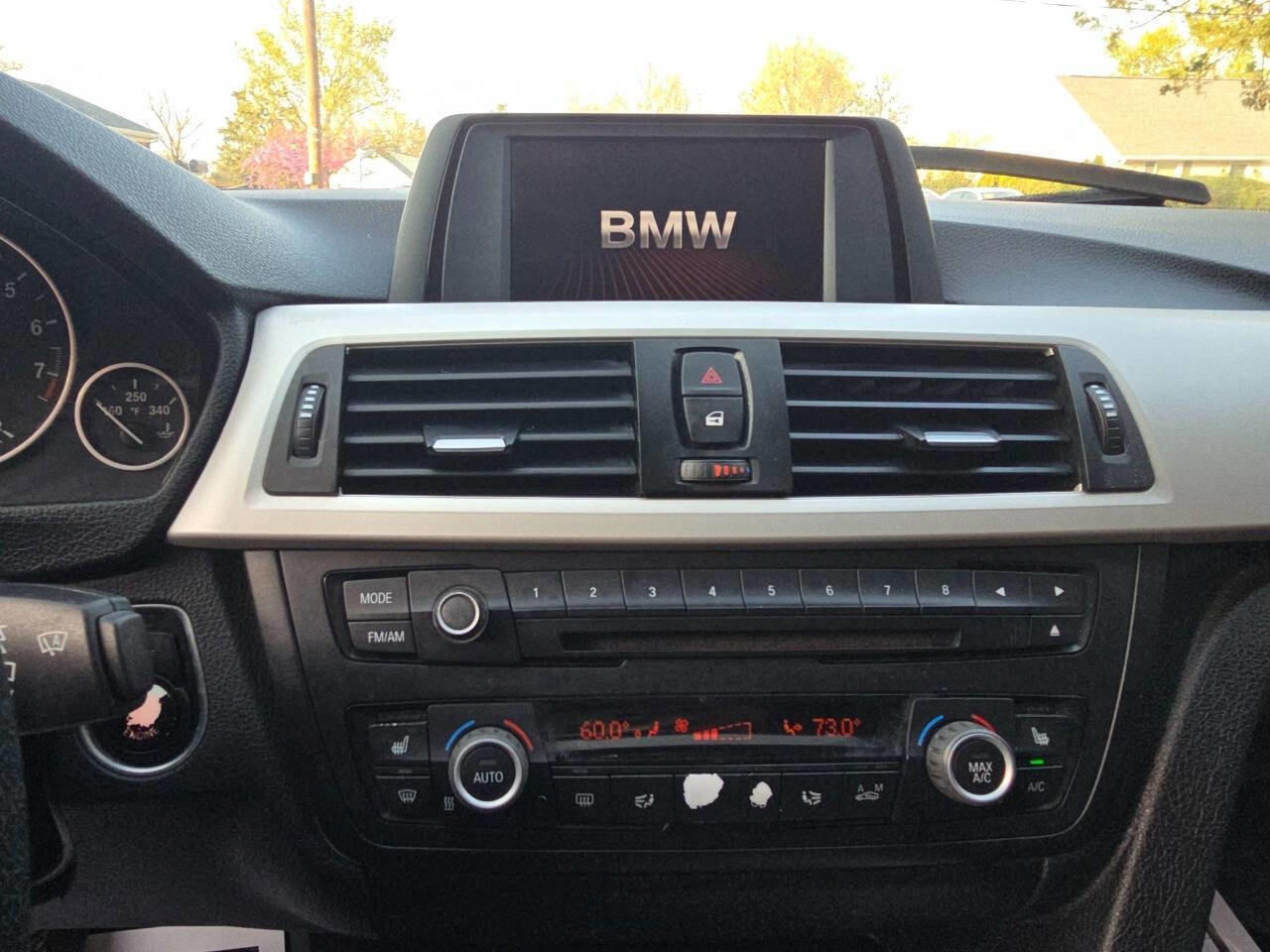 Used 2014 BMW 320i xDrive Sedan AWD/4WD image 17