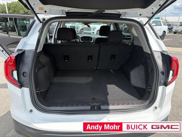 Used 2024 GMC Terrain SLE FWD image 23