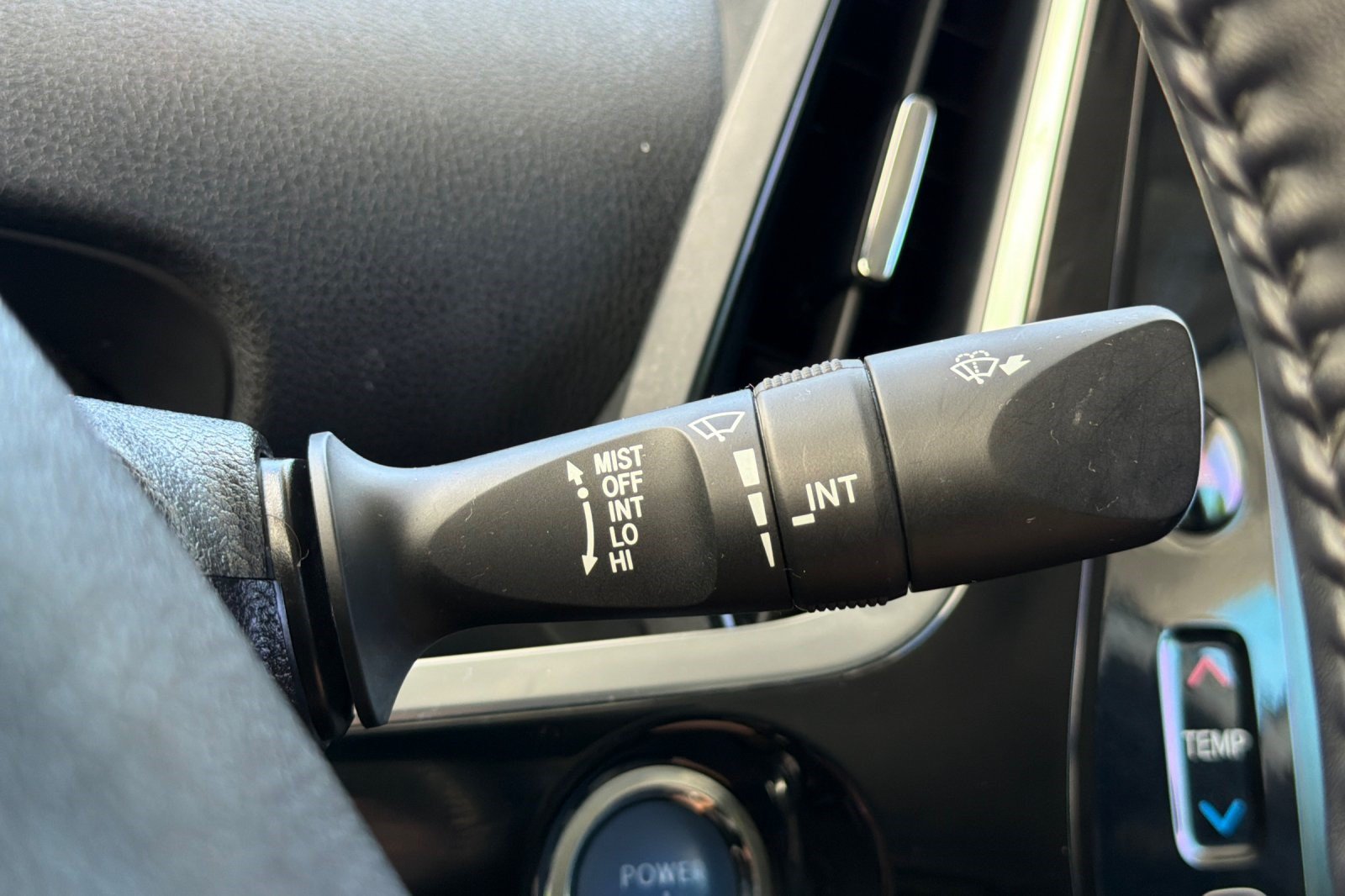 Used 2022 Toyota Prius Prime XLE FWD image 33