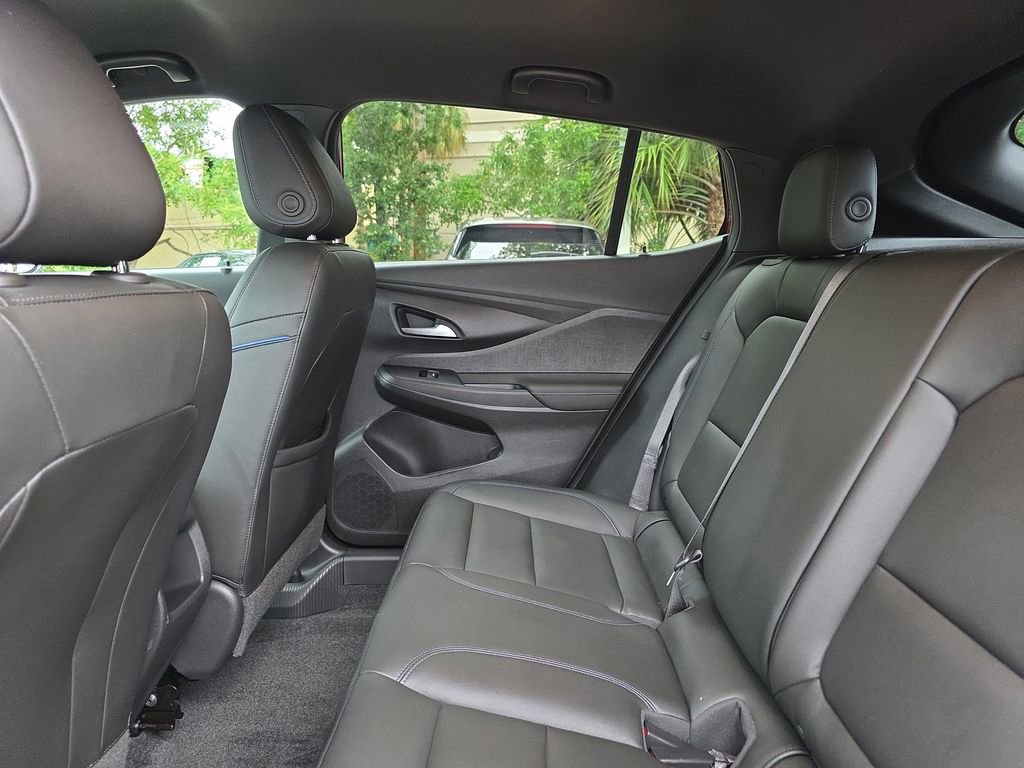 Used 2024 Buick Envista Sport Touring w/ Convenience I Package FWD image 17