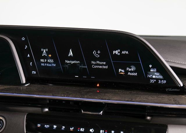 Used 2024 Cadillac Escalade Premium Luxury image 14