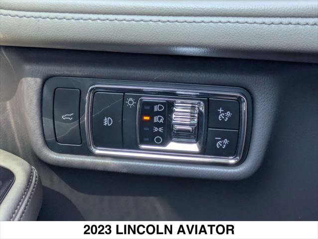Used 2023 Lincoln Aviator Reserve w/ Equipment Group 201A image 20