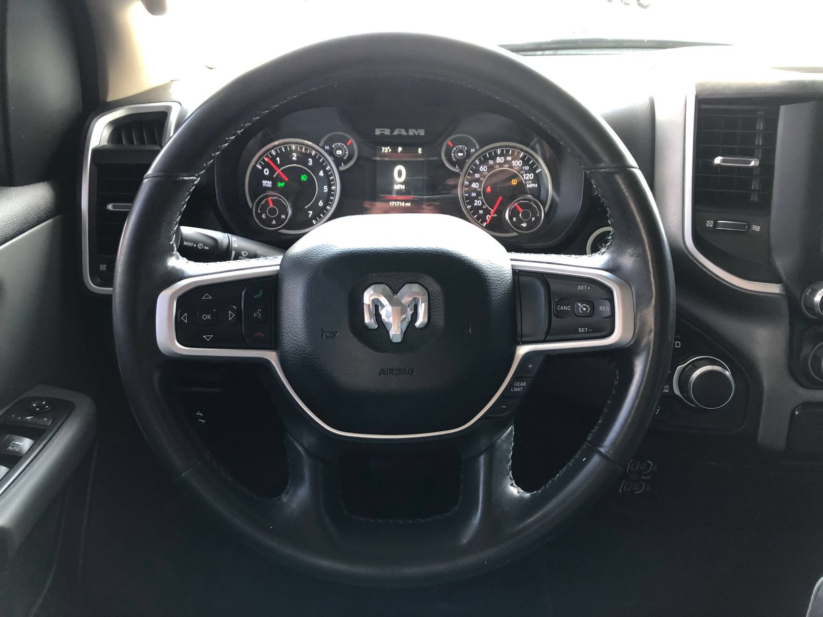 Used 2019 RAM 1500 Big Horn AWD/4WD image 15