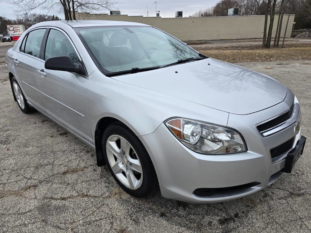 Used 2011 Chevrolet Malibu LS image 3