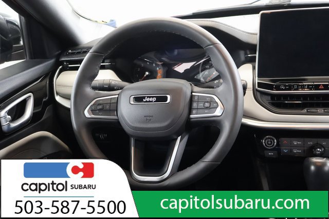 Used 2025 Jeep Compass Limited AWD/4WD image 14