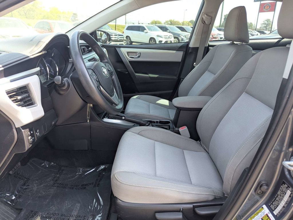 Used 2016 Toyota Corolla LE image 17