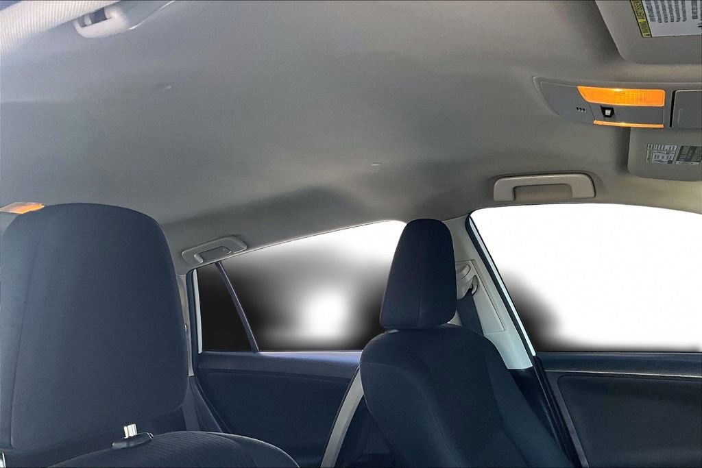 Used 2017 Toyota RAV4 LE image 26