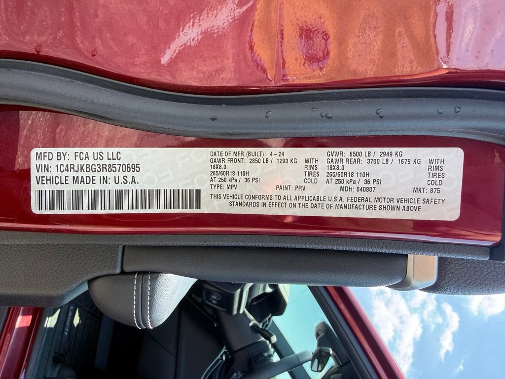 Used 2024 Jeep Grand Cherokee L Limited AWD/4WD image 51