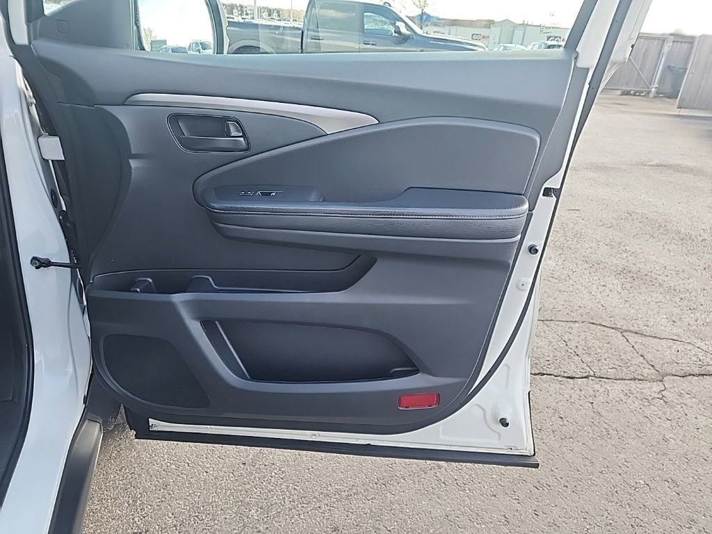 Used 2023 Honda Passport EX-L image 29