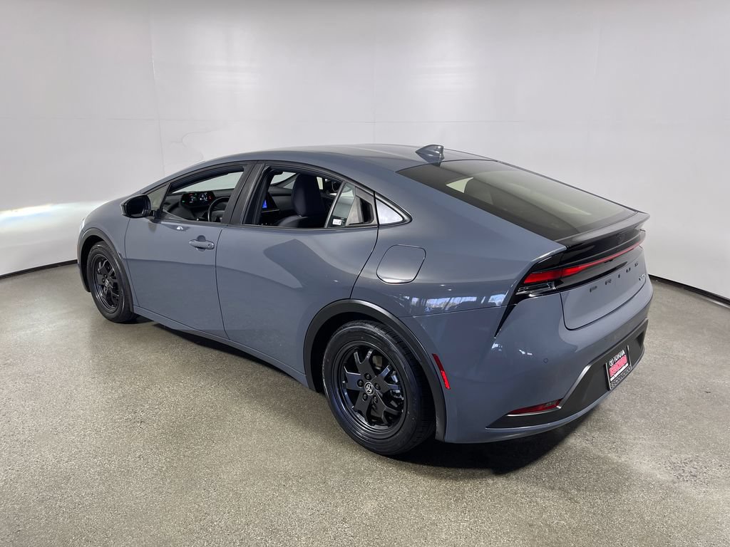 Certified 2024 Toyota Prius LE FWD image 5