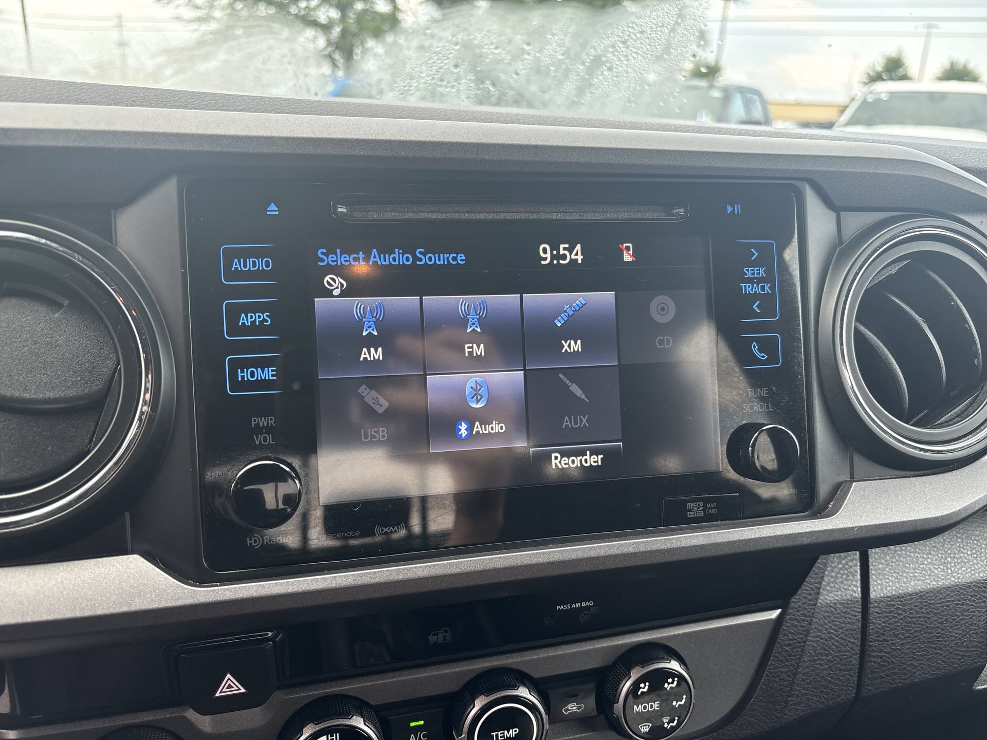 Used 2018 Toyota Tacoma TRD Off-Road AWD/4WD image 13
