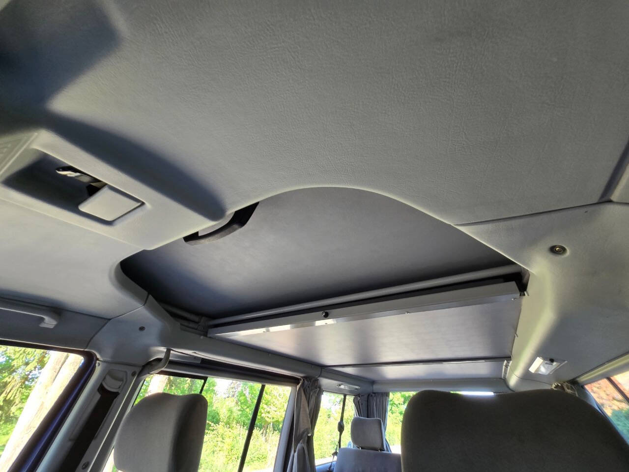 Used 1999 Volkswagen Eurovan MV FWD image 35