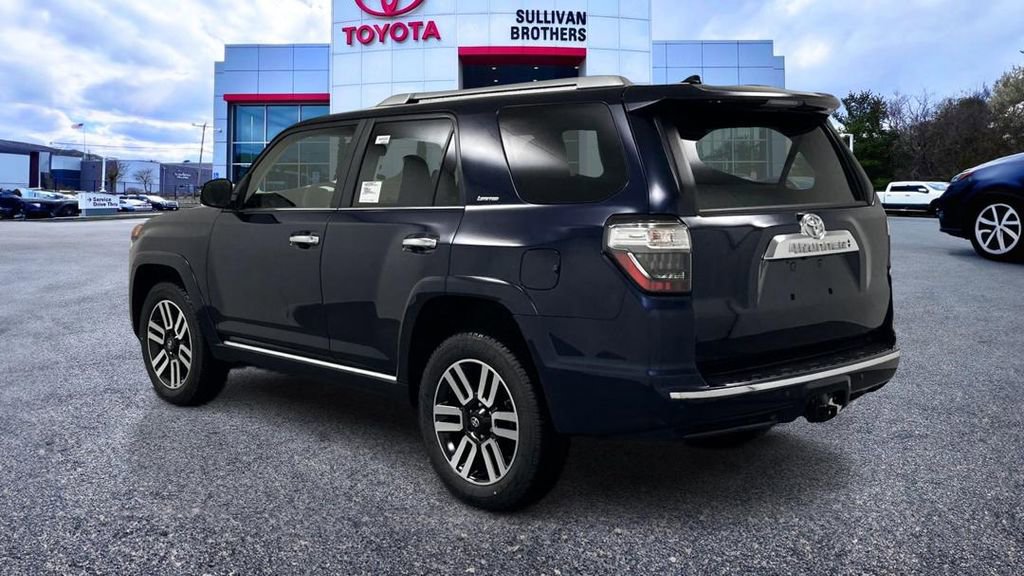 Used 2024 Toyota 4Runner Limited AWD/4WD image 7