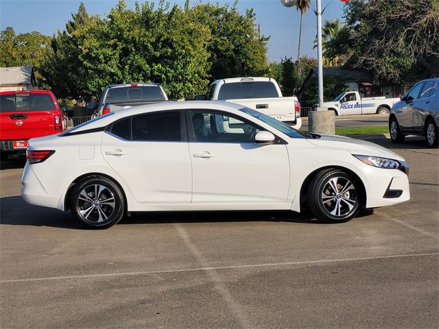 Used 2023 Nissan Sentra SV w/ Trunk Package image 4