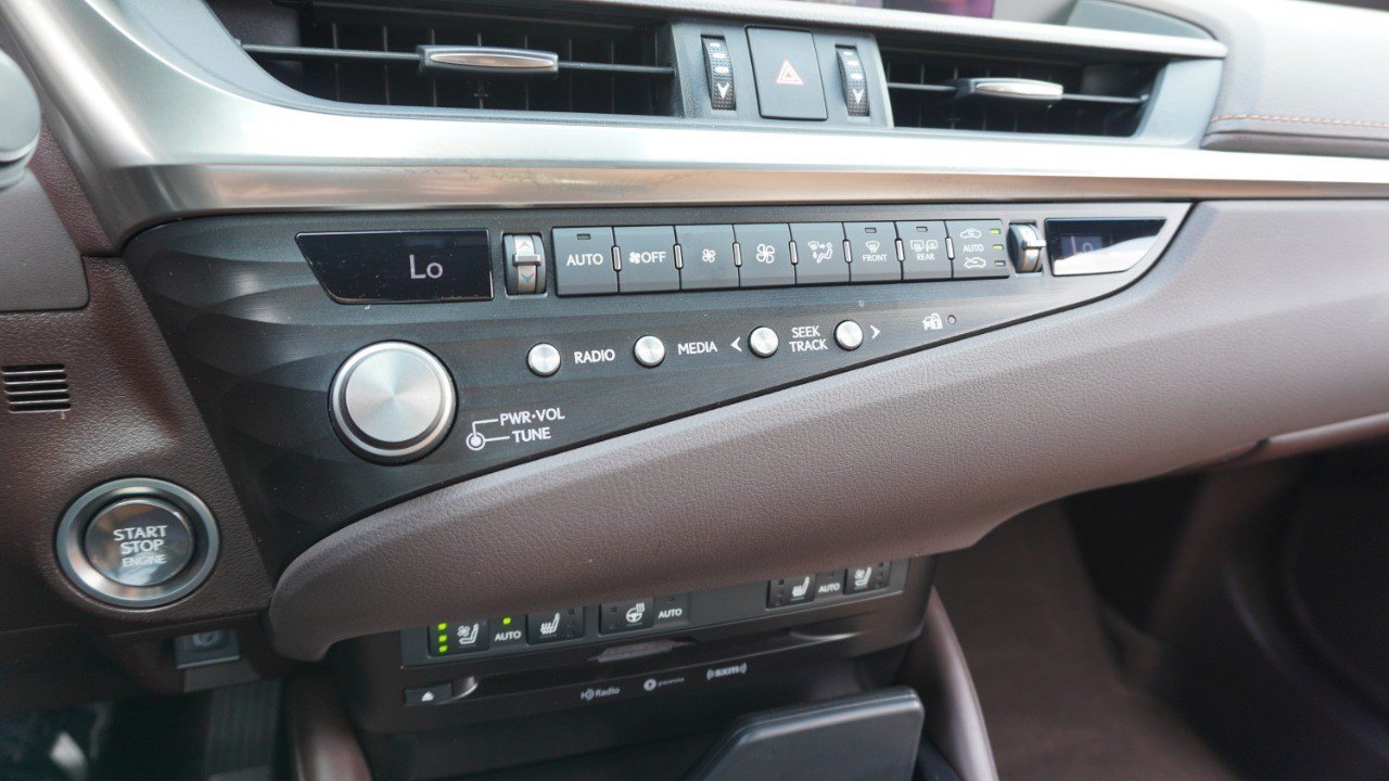 Certified 2021 Lexus ES 350 w/ Premium Package FWD image 19
