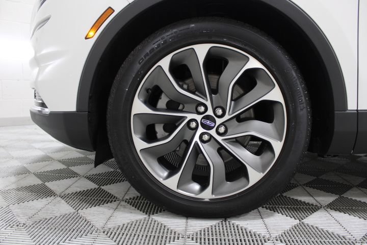Used 2022 Lincoln Nautilus Reserve AWD/4WD image 52