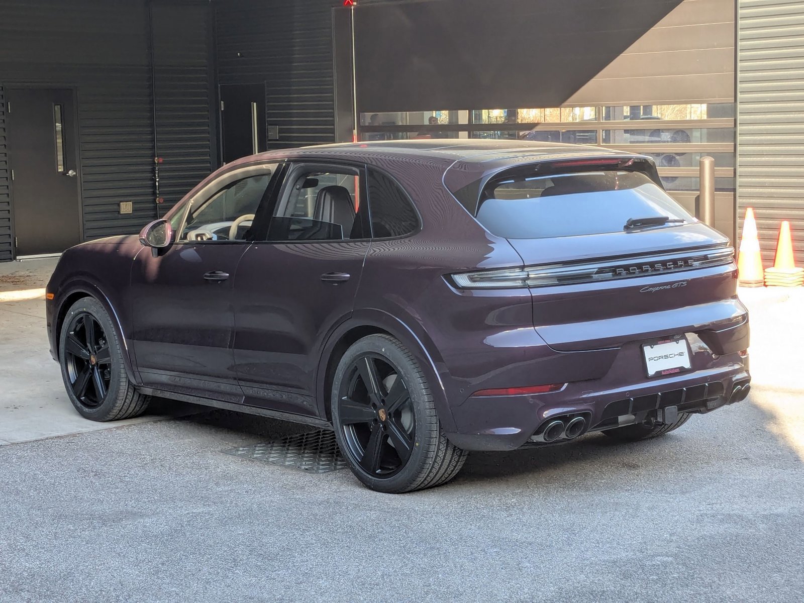 New 2026 Porsche Cayenne GTS image 3