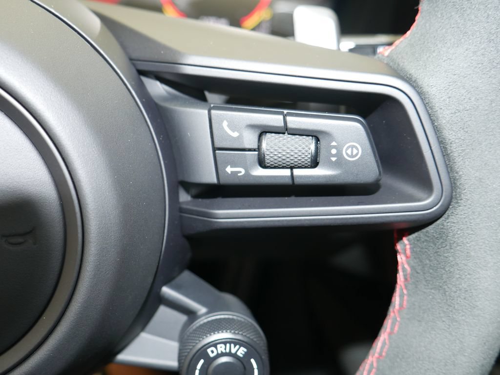 Used 2025 Porsche 911 GT3 RWD image 27