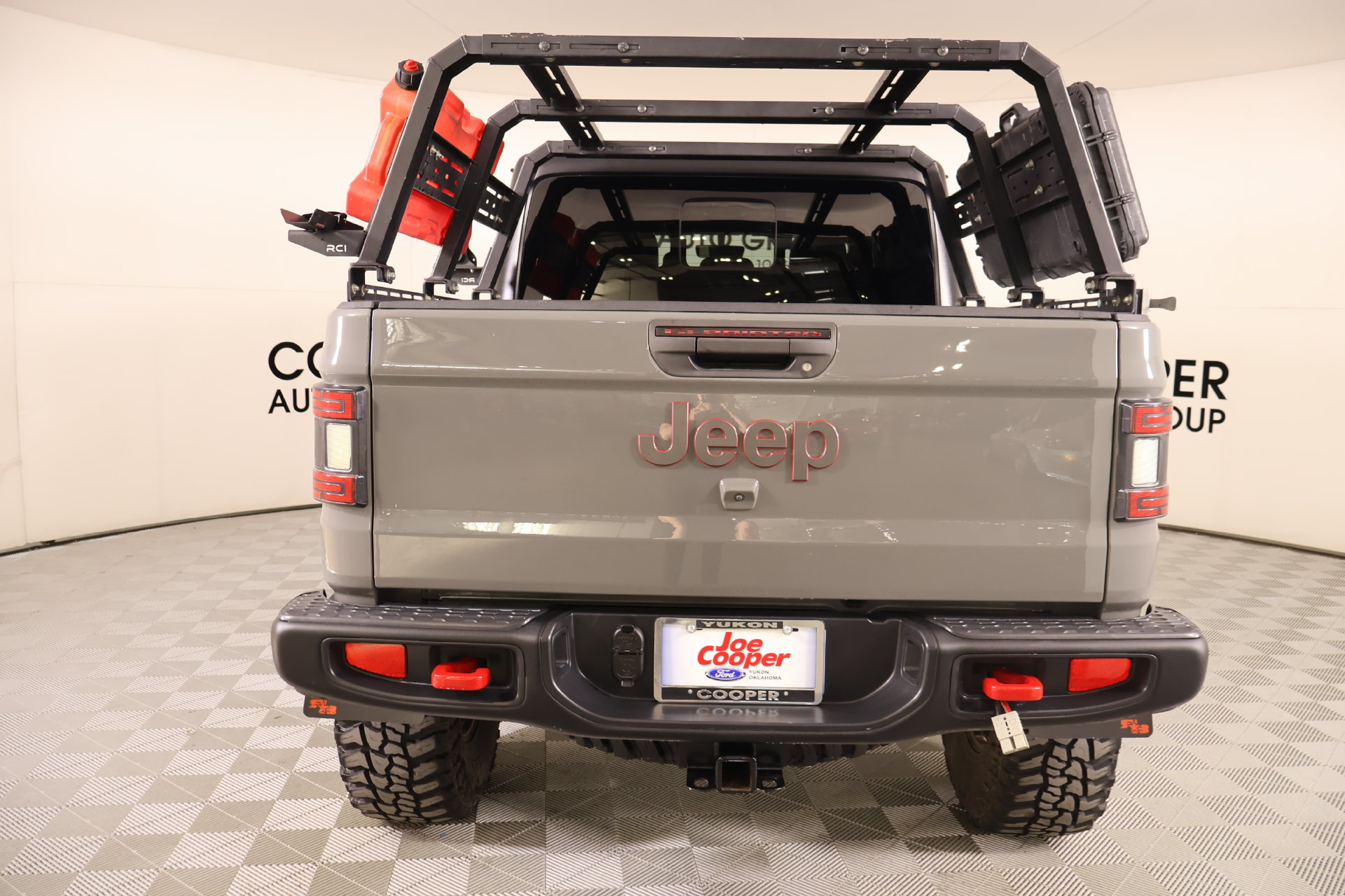 Used 2023 Jeep Gladiator Rubicon w/ Cold Weather Group AWD/4WD image 22