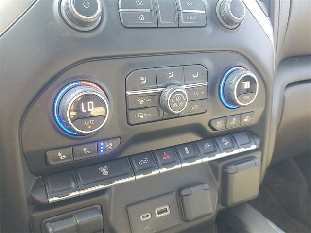 Used 2021 Chevrolet Silverado 3500 LTZ w/ LTZ Convenience Package image 29