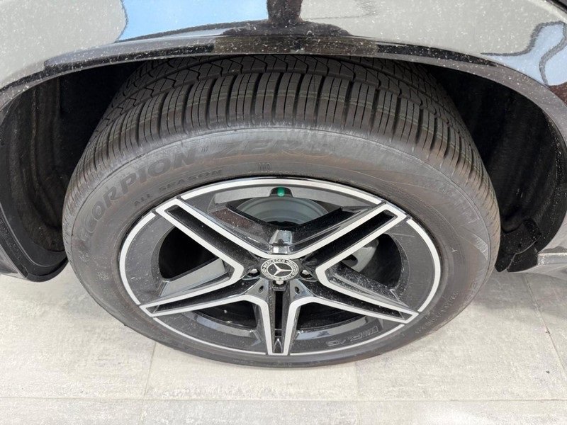 New 2026 Mercedes-Benz GLS 450 4MATIC image 3