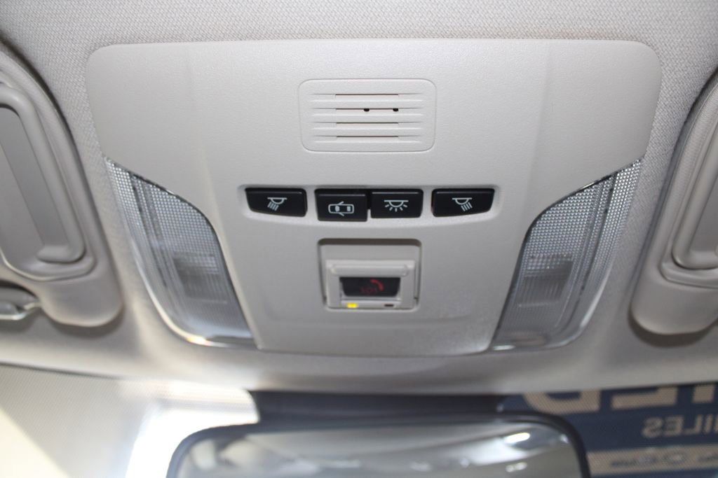 Used 2022 Toyota Corolla LE FWD image 32