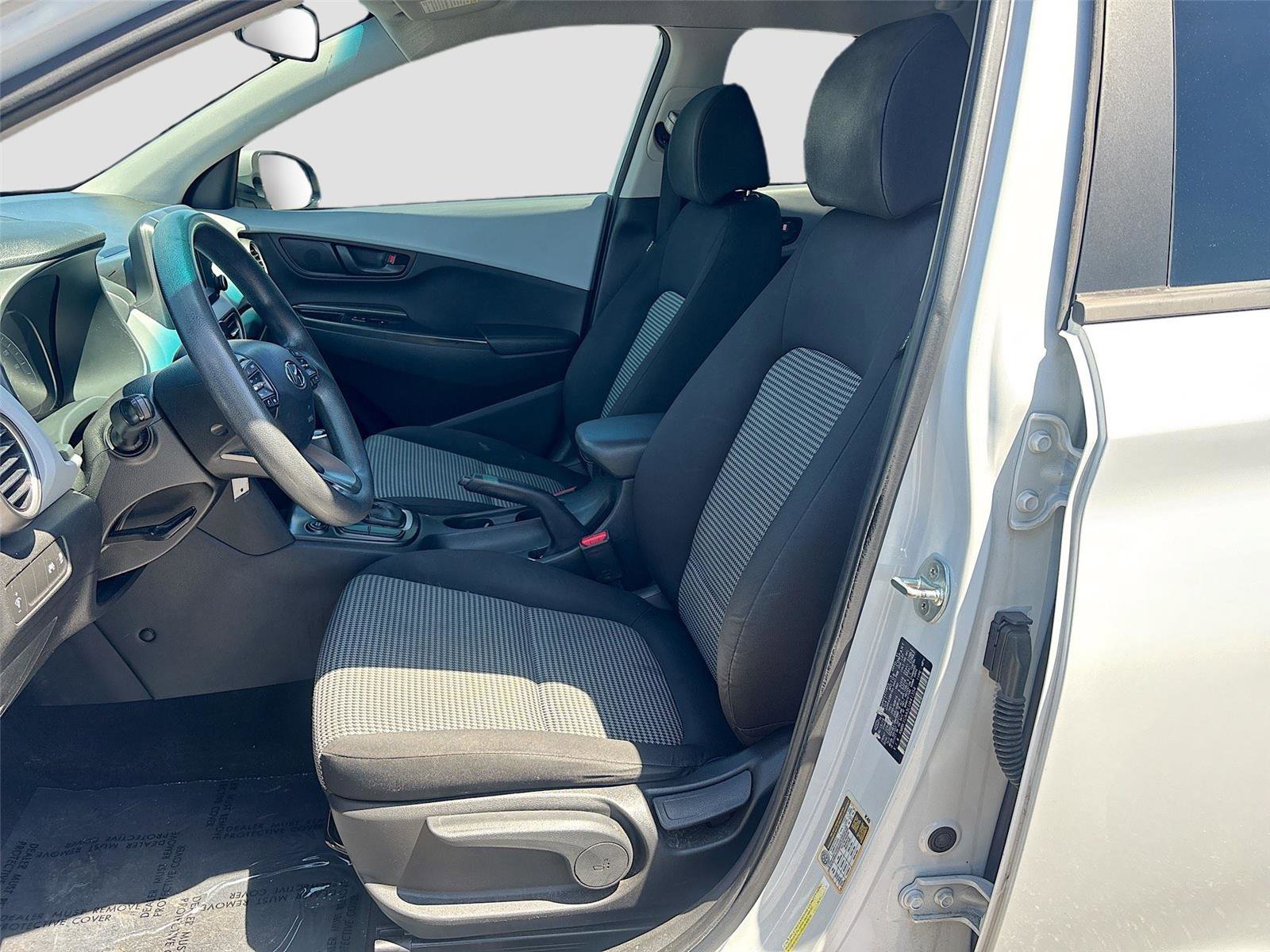 Used 2020 Hyundai Kona SE image 19