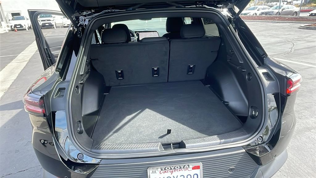 Used 2025 Chevrolet Equinox EV LT FWD image 29