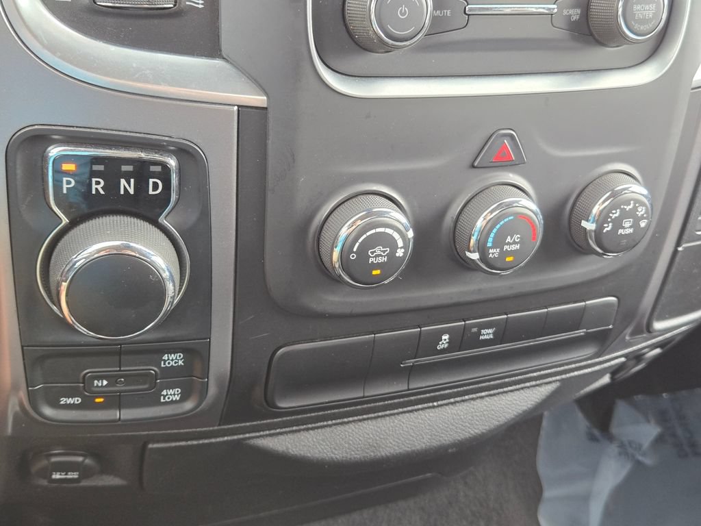 Used 2024 RAM 1500 Classic SLT AWD/4WD image 19