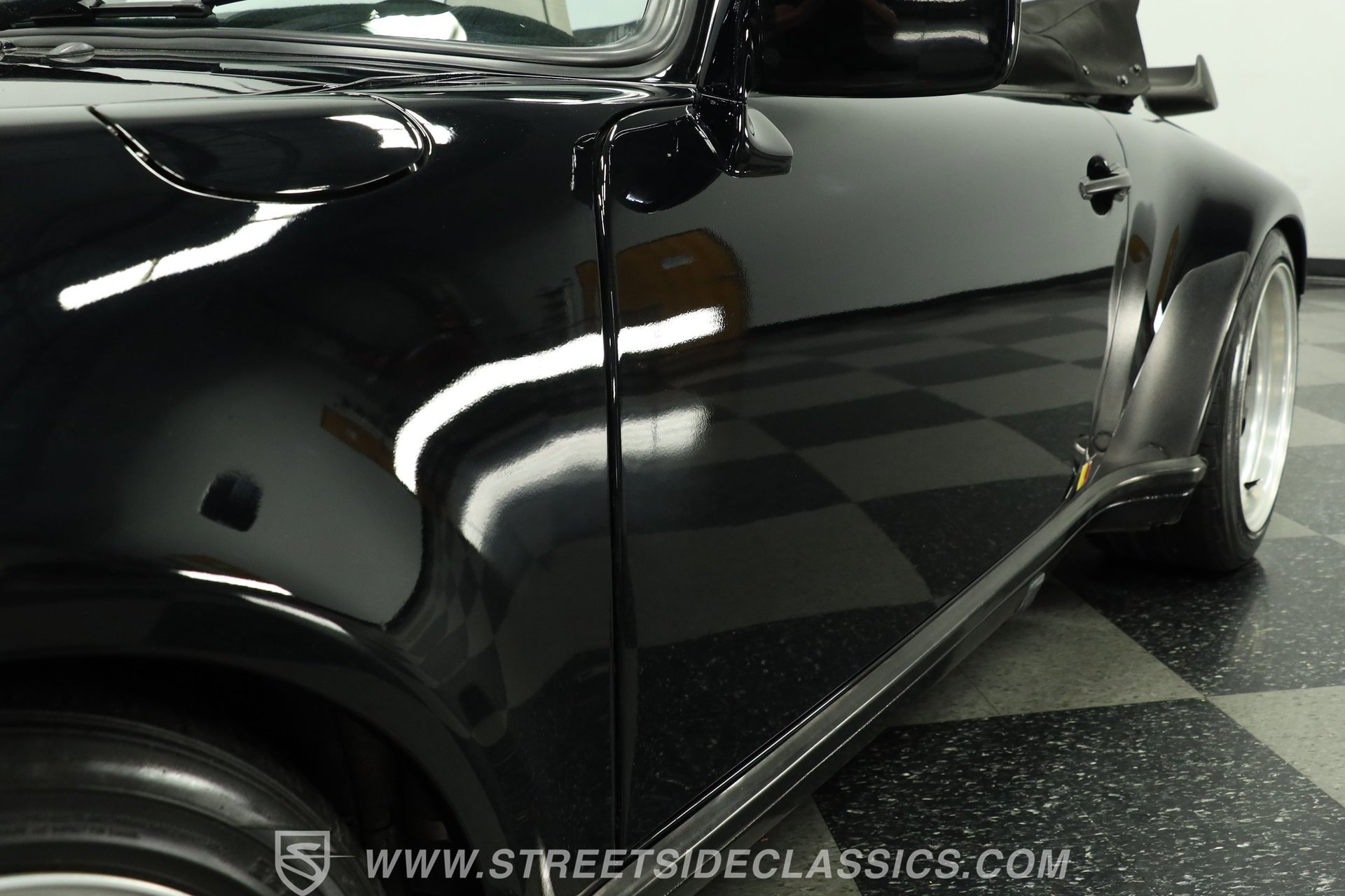 Used 1988 Porsche 911 Carrera RWD image 21
