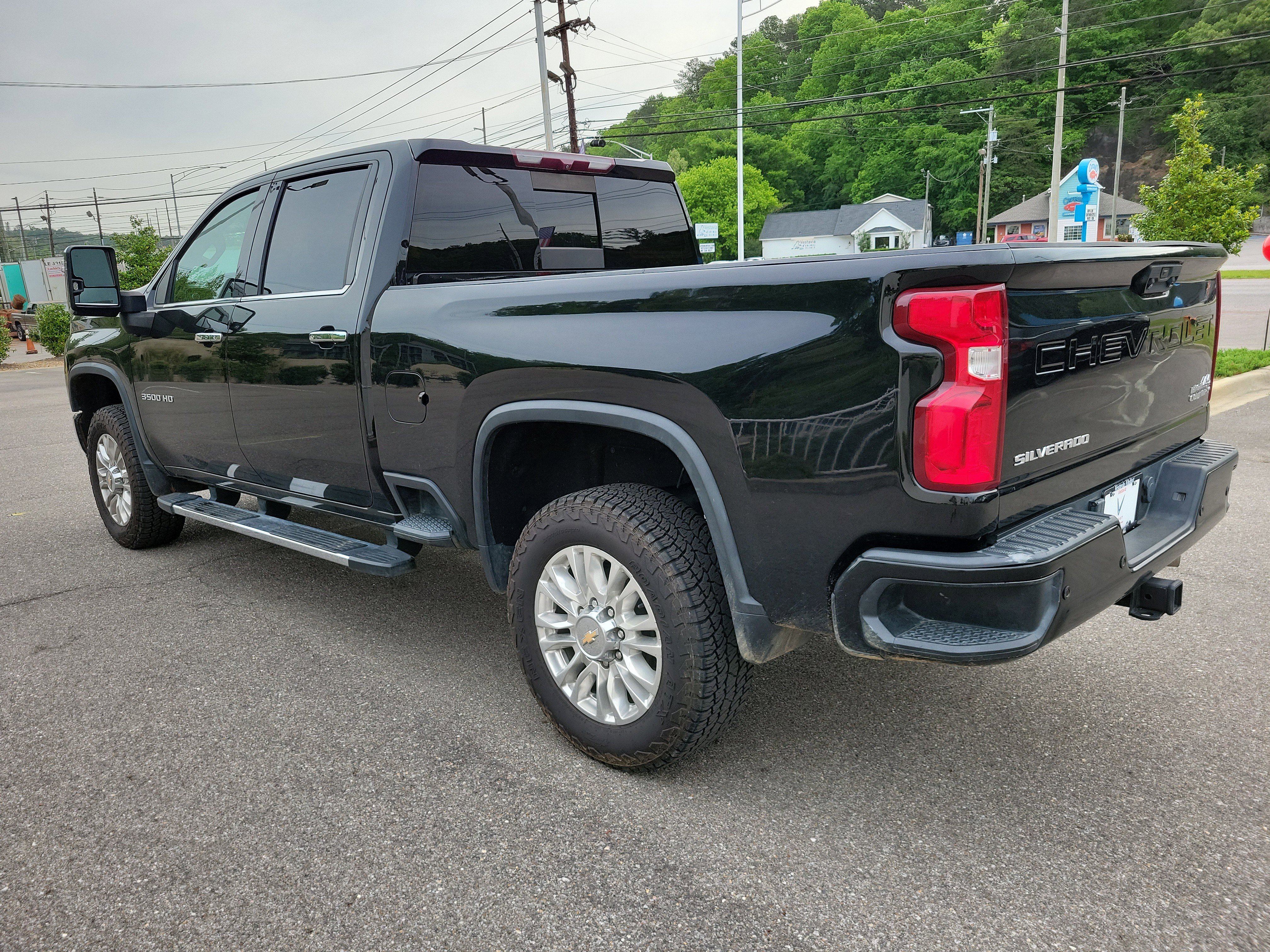 Used 2022 Chevrolet Silverado 3500 High Country w/ Safety Package II AWD/4WD image 7