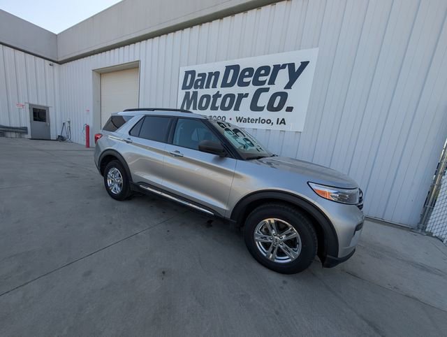 Used 2021 Ford Explorer XLT image 32