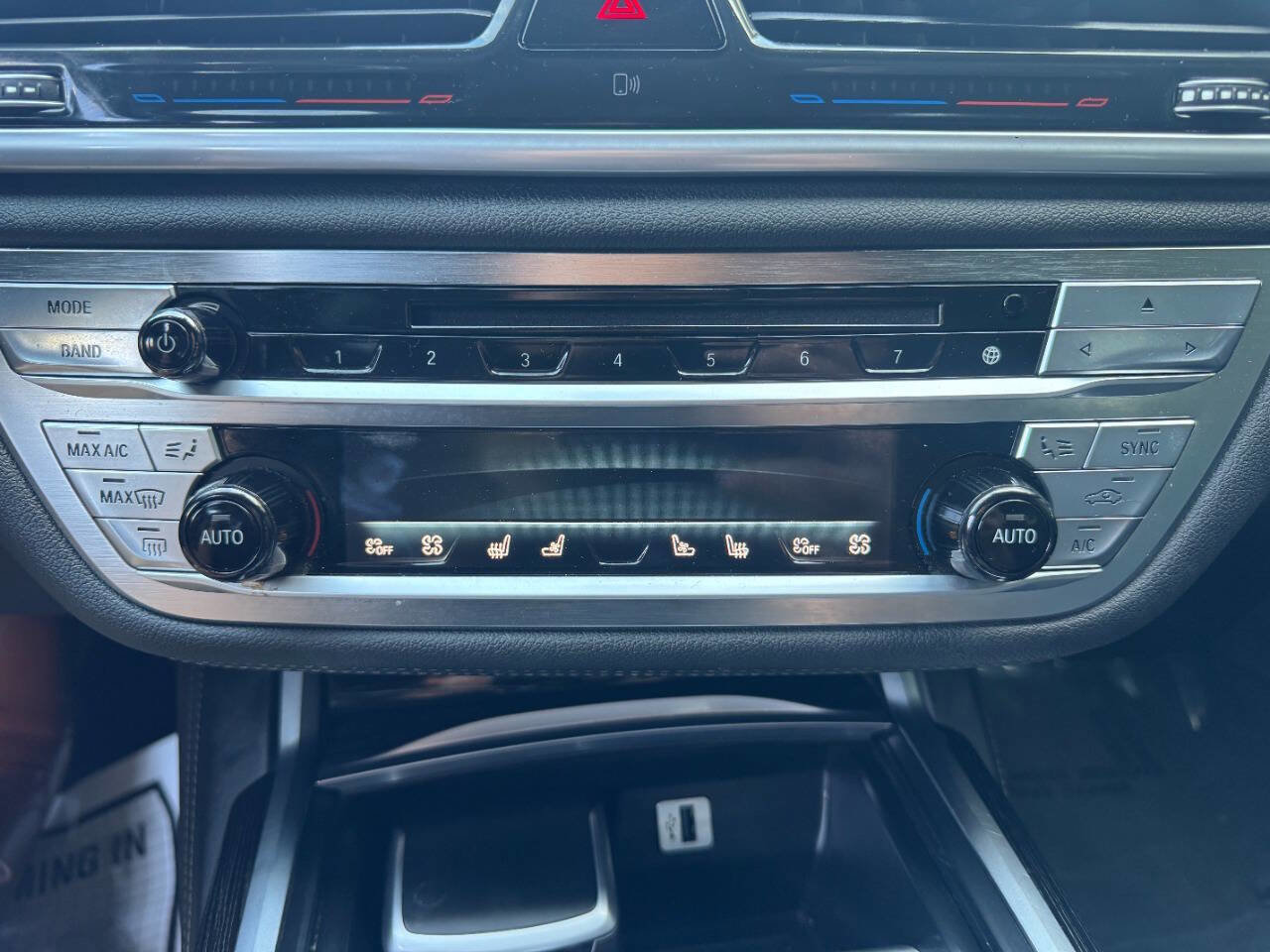 Used 2016 BMW 750i RWD image 21