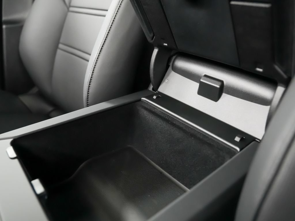 New 2026 Porsche Cayenne GTS AWD/4WD image 34