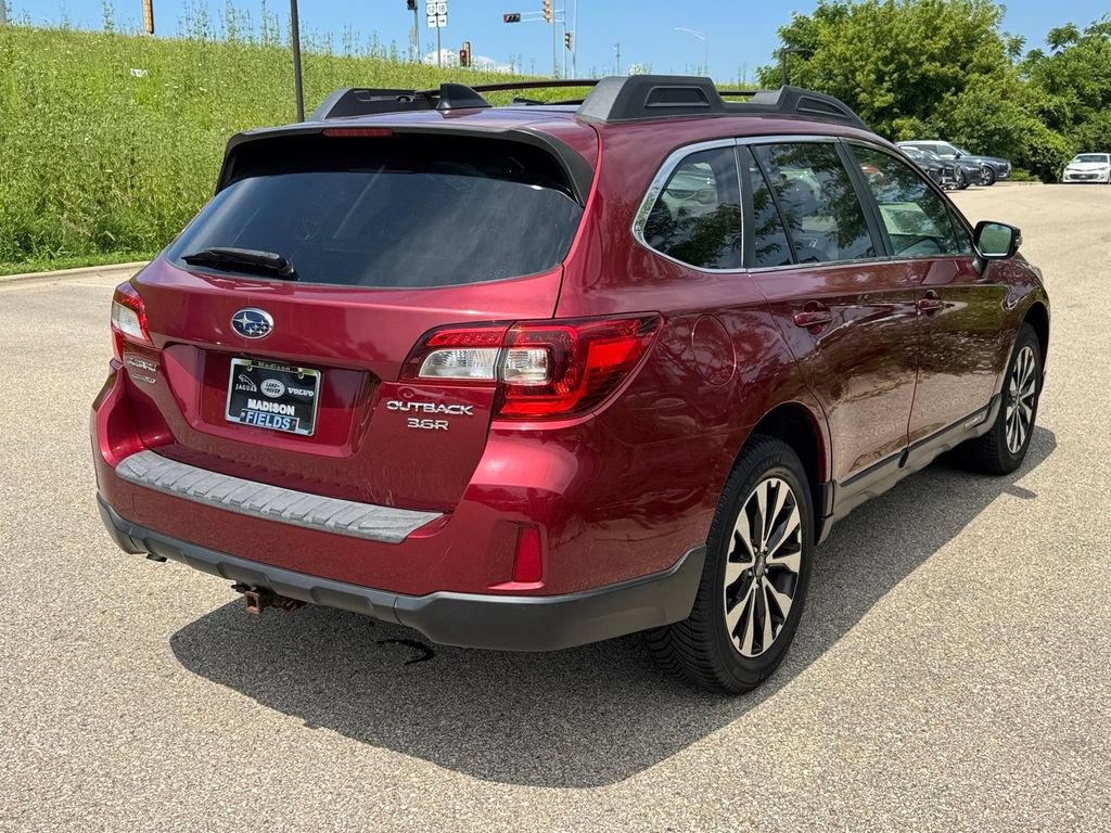 Used 2016 Subaru Outback 3.6R Limited AWD/4WD image 4